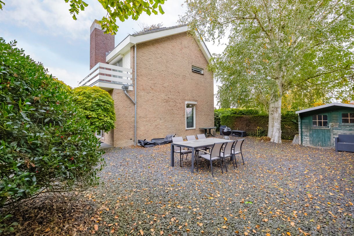Te koop: Foto Woonhuis aan de Langeweg 86 in Roelofarendsveen