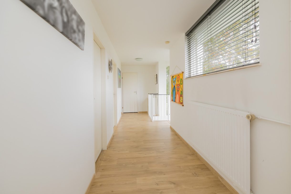 Te koop: Foto Woonhuis aan de Langeweg 86 in Roelofarendsveen