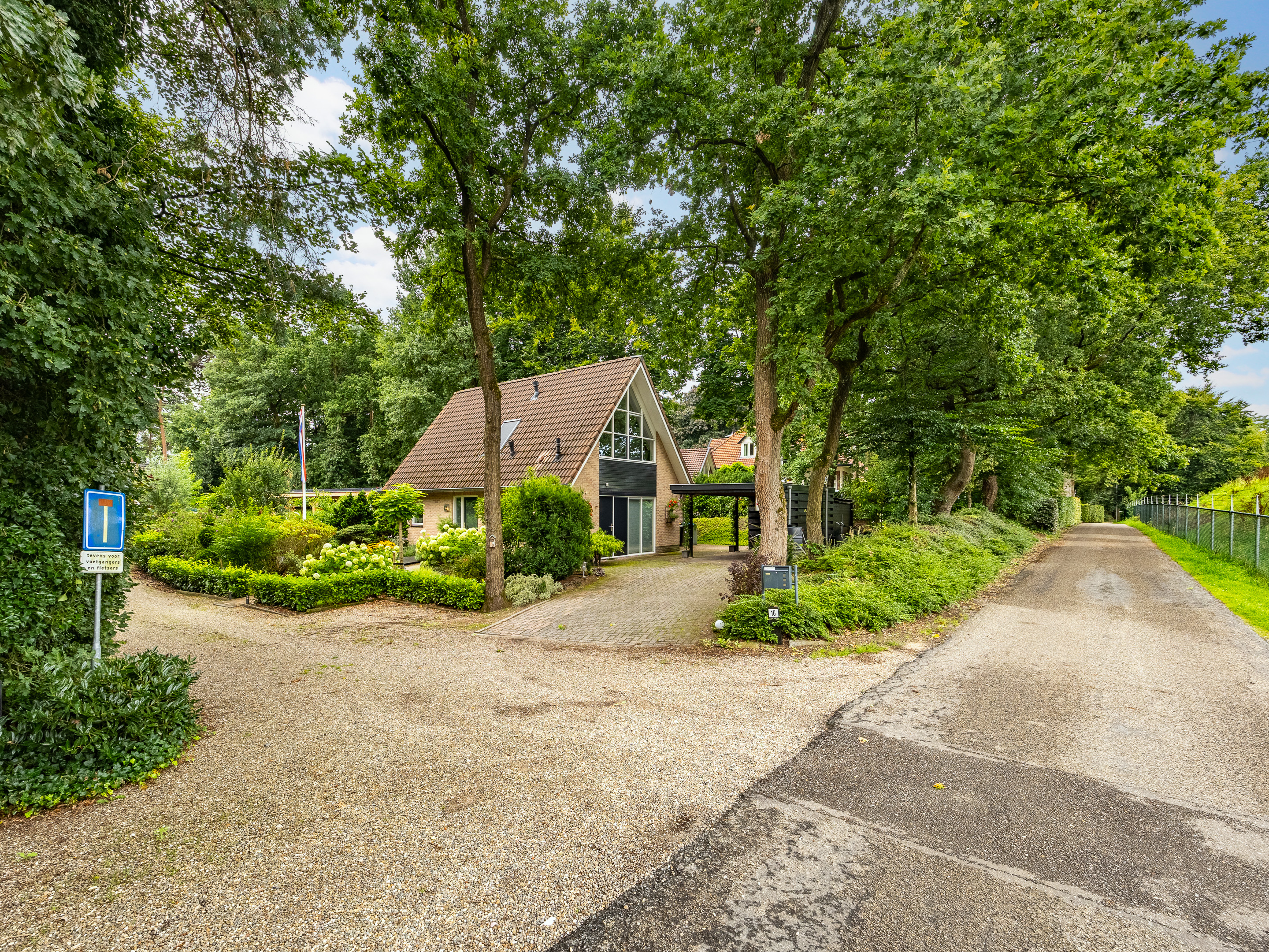 Te koop: Foto Woonhuis aan de Tullekenweg 16 in Eerbeek