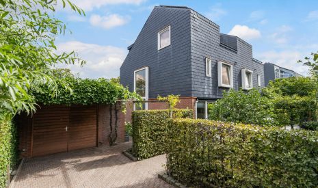 Te koop: Foto Woonhuis aan de Tjeerdsraklaan 1 in Utrecht