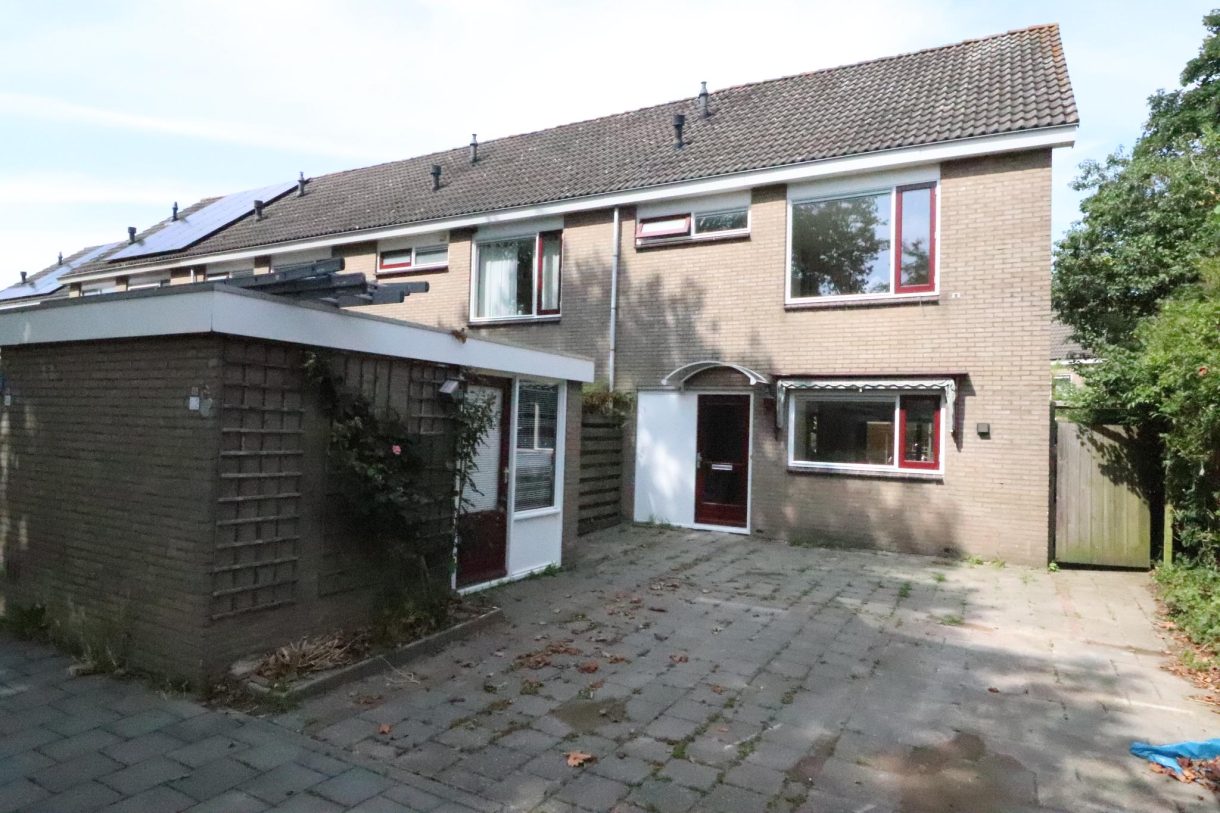 View photo 1/16 of house in Lelystad