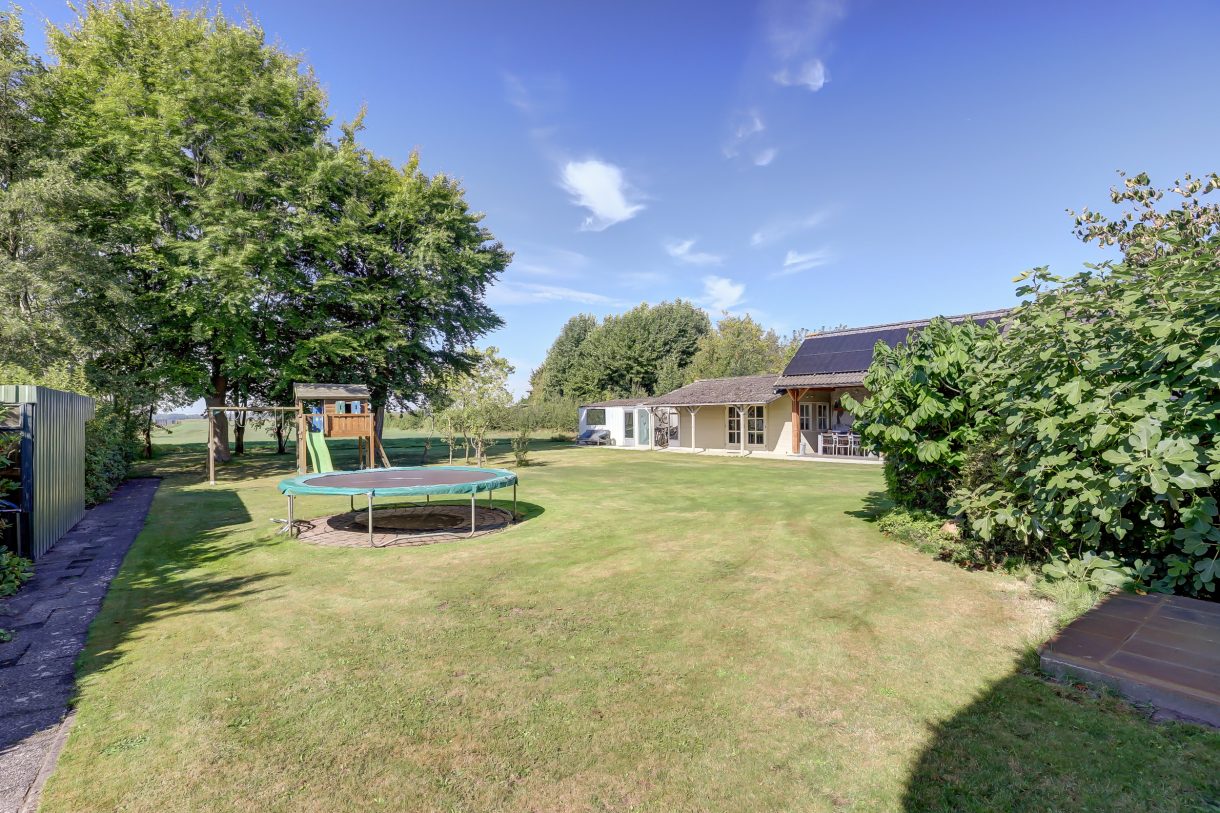 Te koop: Foto Woonhuis aan de Groenendijk 33 in Oosteind