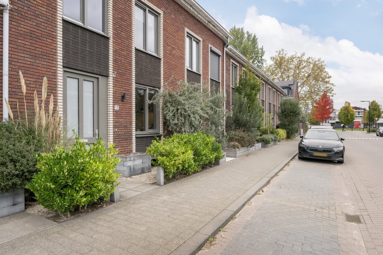 Te koop: Foto Woonhuis aan de Torenvalklaan 13 in Vlaardingen