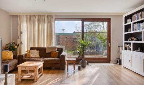 Te koop: Foto Woonhuis aan de Prins Bernhardstraat 61 in Koudekerk aan den Rijn