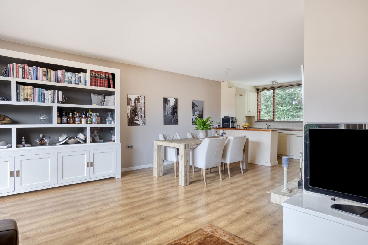 Te koop: Foto Woonhuis aan de Prins Bernhardstraat 61 in Koudekerk aan den Rijn