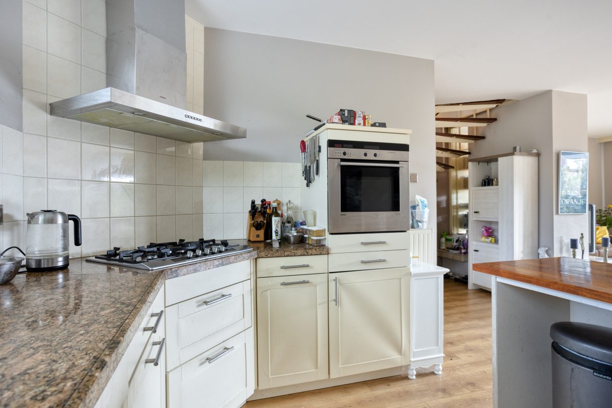 Te koop: Foto Woonhuis aan de Prins Bernhardstraat 61 in Koudekerk aan den Rijn