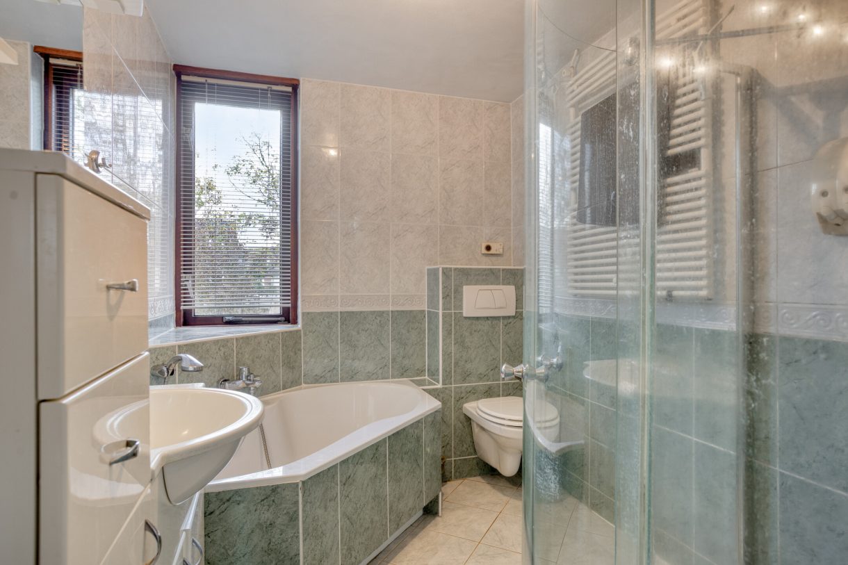 Te koop: Foto Woonhuis aan de Prins Bernhardstraat 61 in Koudekerk aan den Rijn