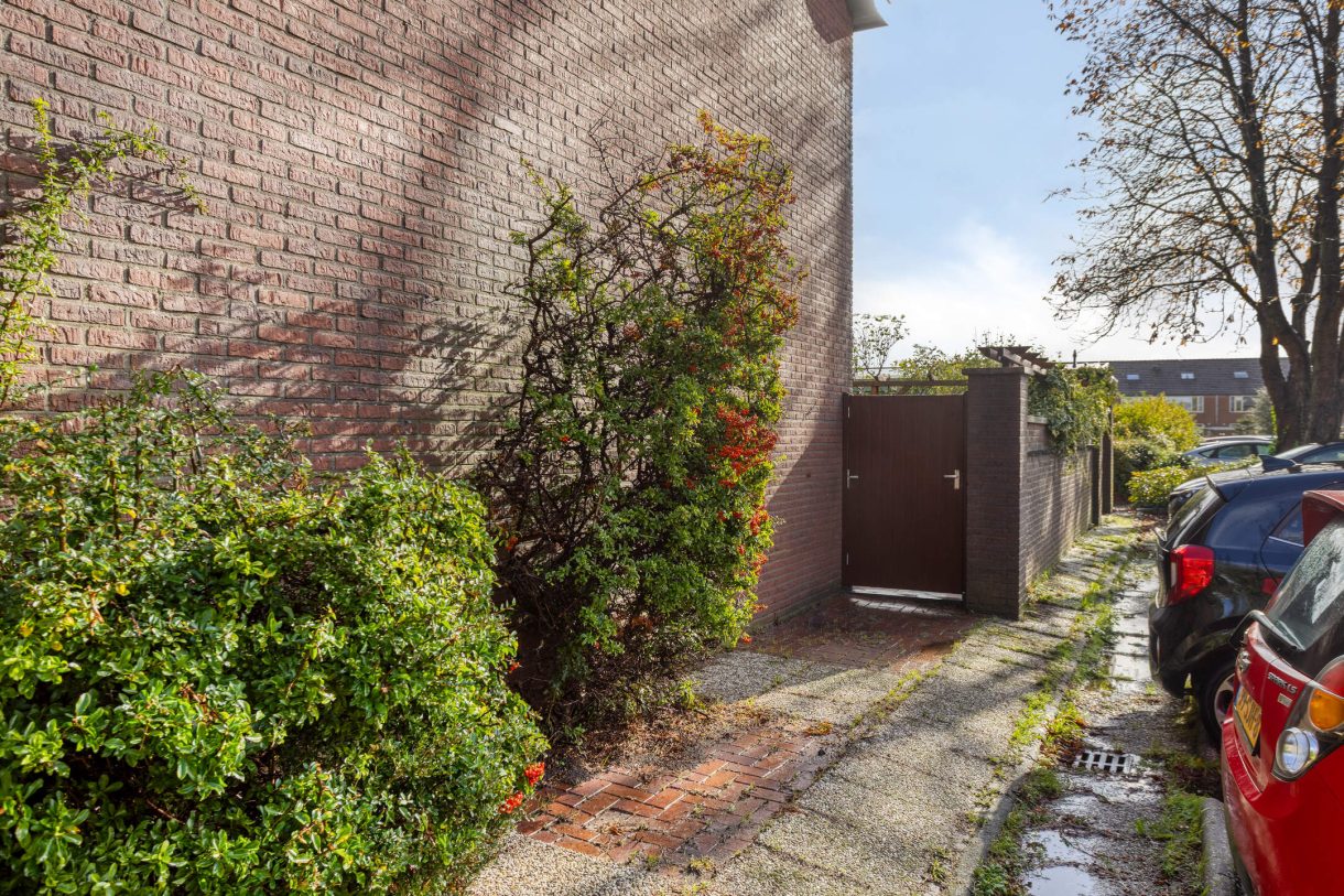 Te koop: Foto Woonhuis aan de Prins Bernhardstraat 61 in Koudekerk aan den Rijn