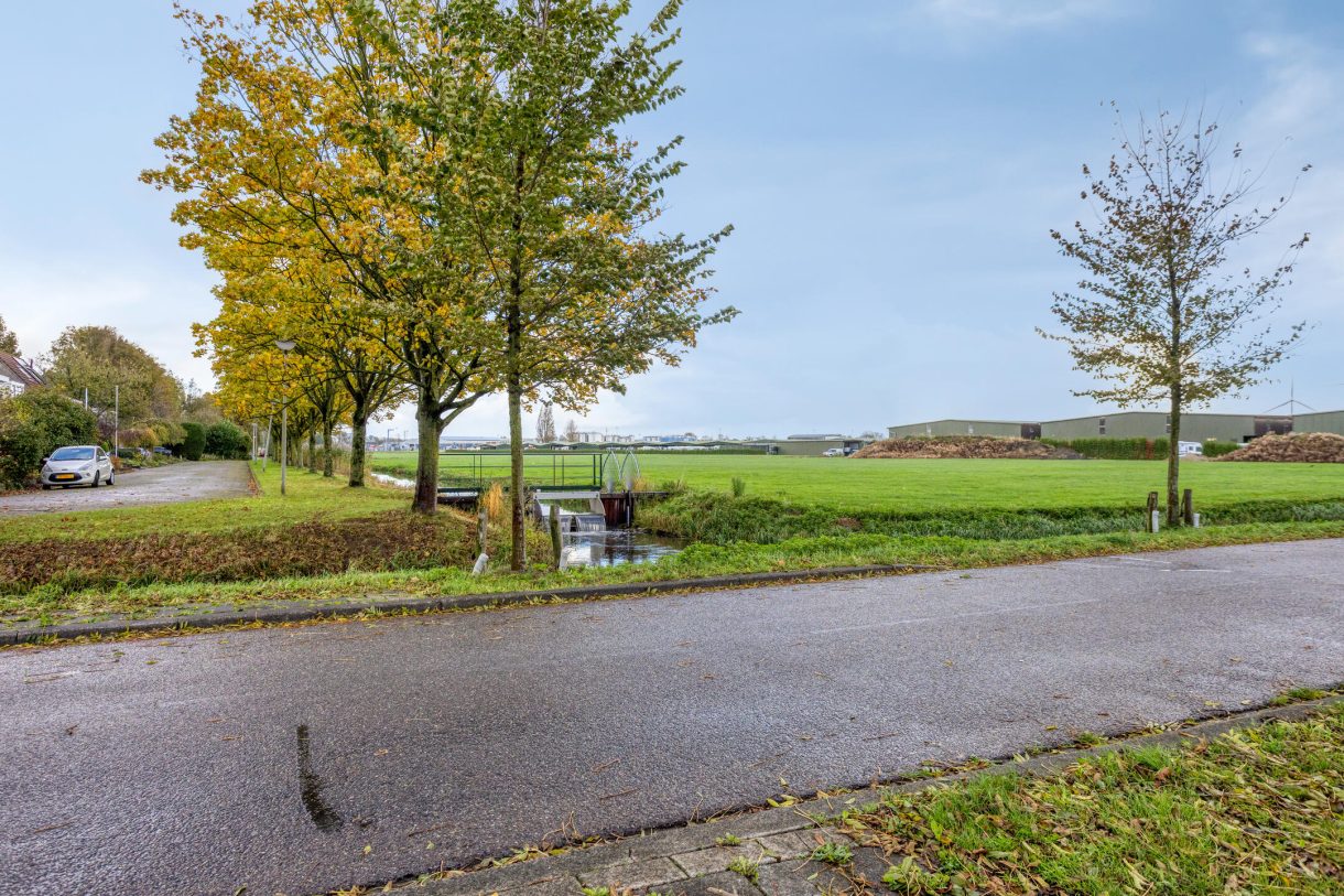 Te koop: Foto Woonhuis aan de Prins Bernhardstraat 61 in Koudekerk aan den Rijn