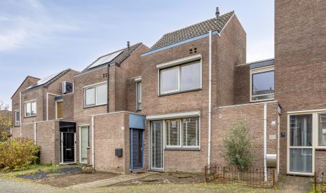 Hoofdfoto van Eindhoven Duinkerkenlaan 71