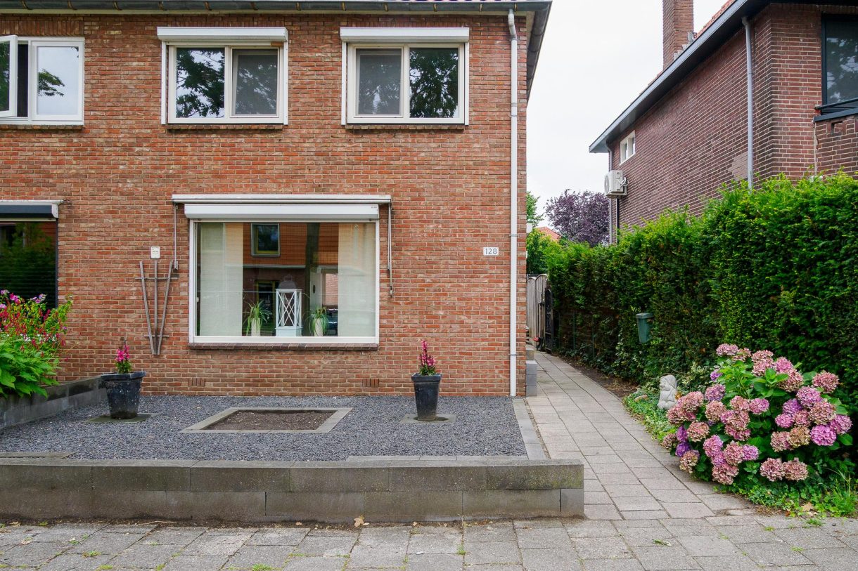 Te koop: Foto Woonhuis aan de Krabbenbosweg 128 in Hengelo