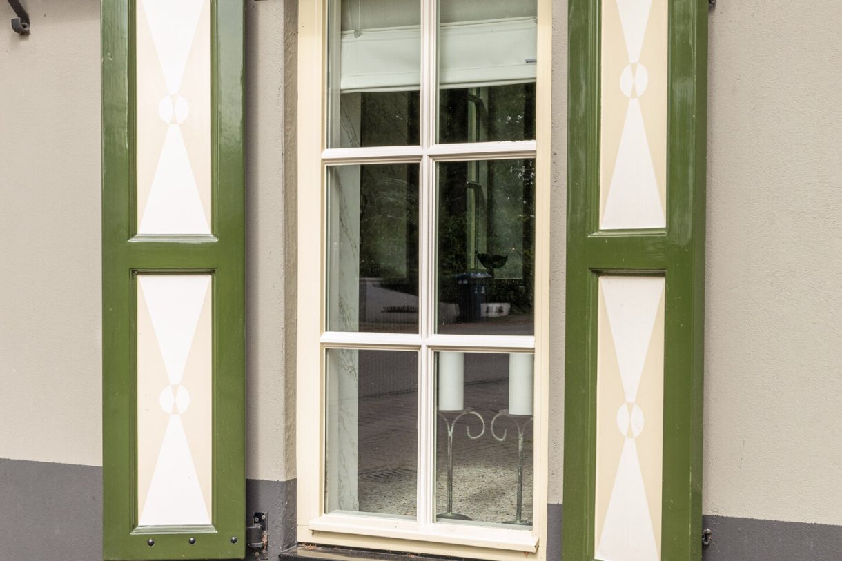 Te koop: Foto Woonhuis aan de Rijksstraatweg 143 in Elst Ut