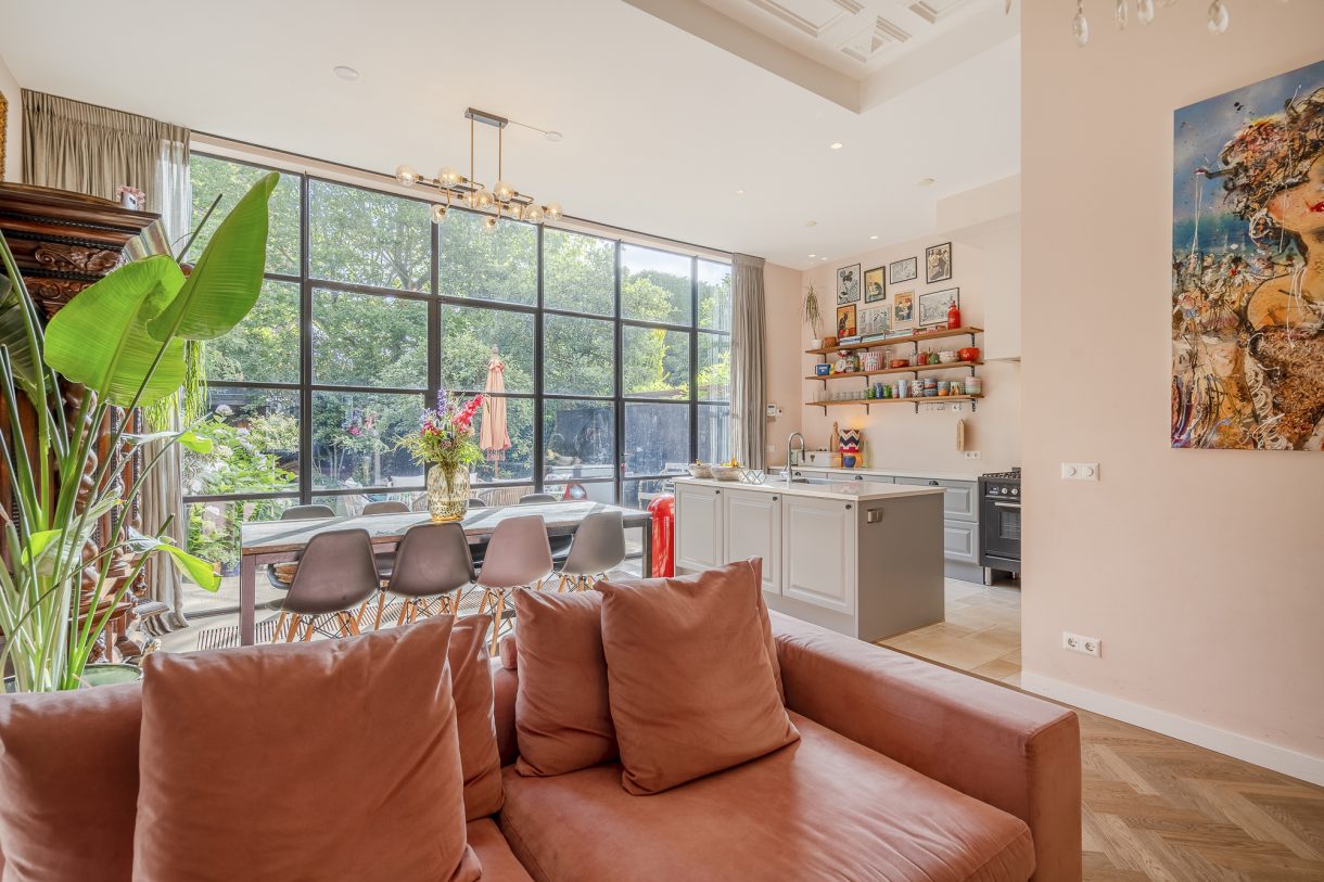 Te koop: Foto Woonhuis aan de Jan van Nassaustraat 11 in 's-Gravenhage
