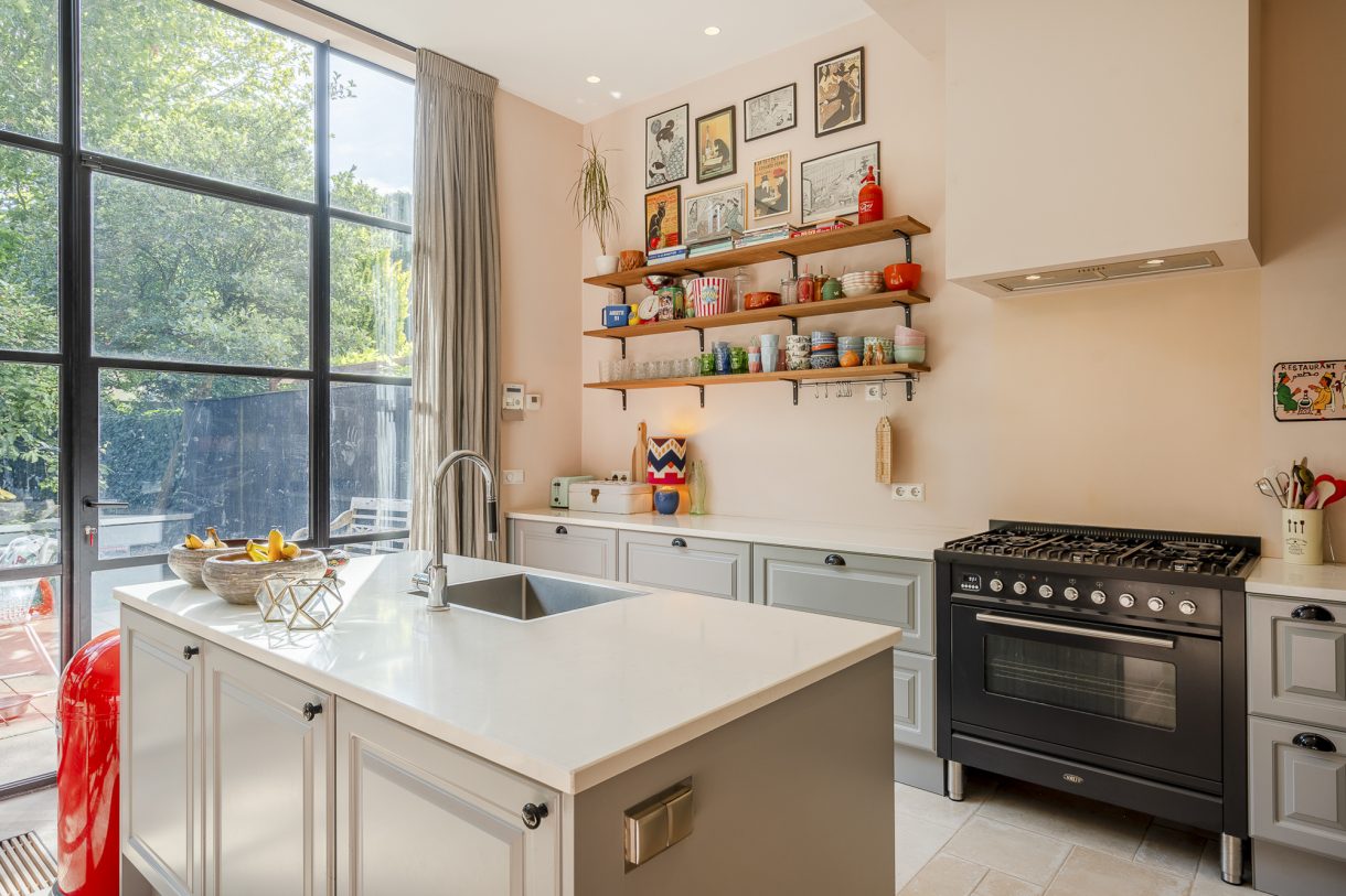 Te koop: Foto Woonhuis aan de Jan van Nassaustraat 11 in 's-Gravenhage