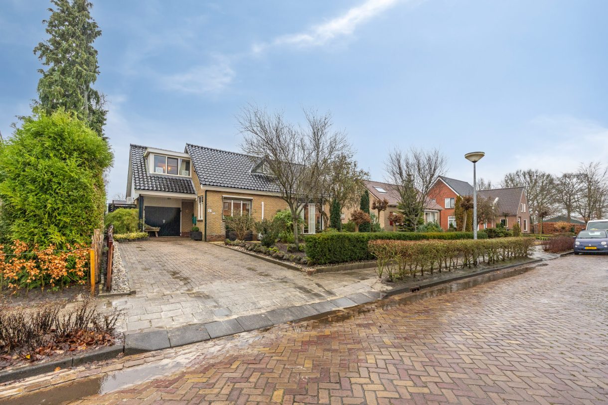 Te koop: Foto Woonhuis aan de Van Teijenslaan 26 in Nuis