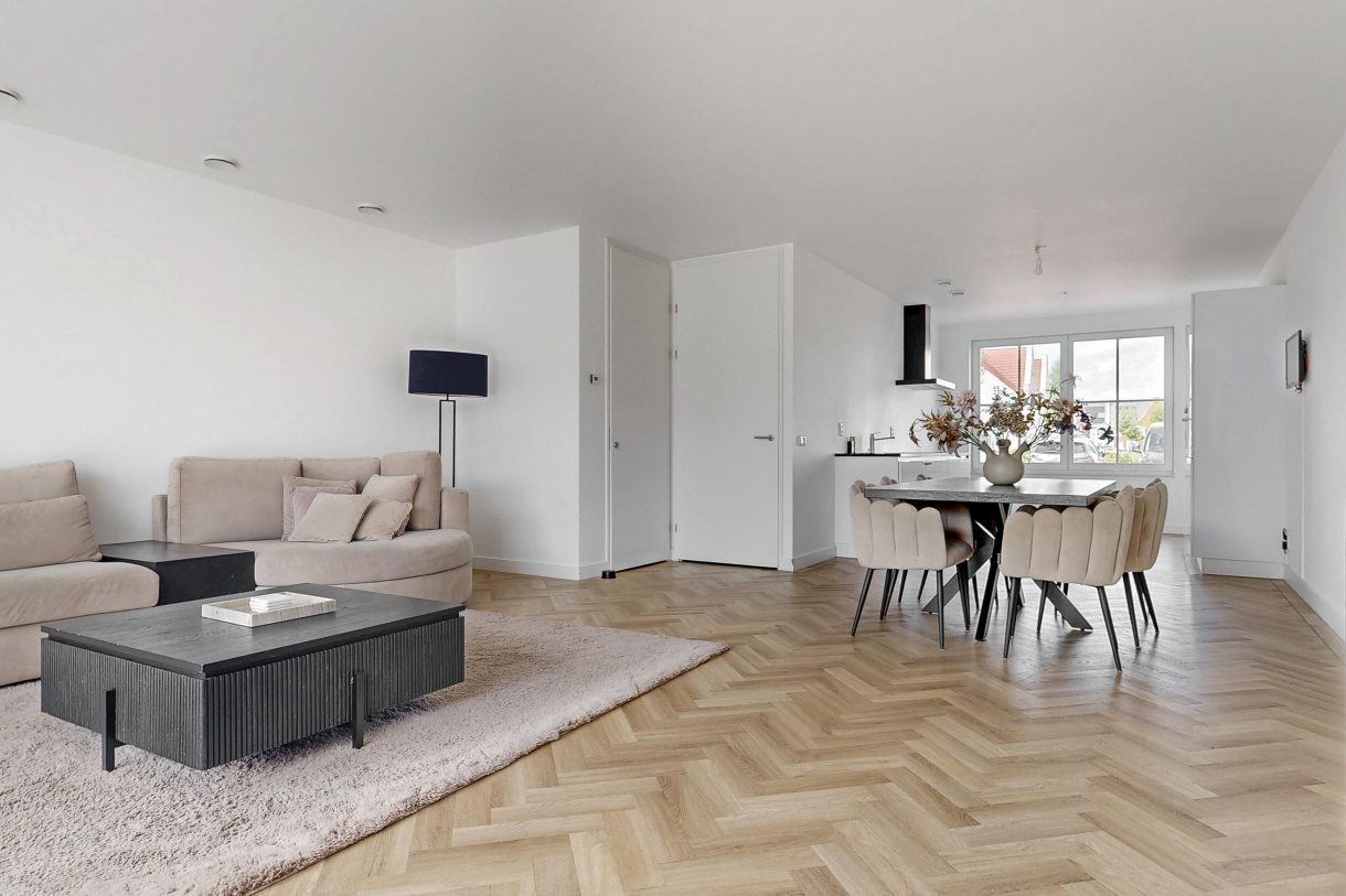 Te koop: Foto Woonhuis aan de Rozenhofstraat 6 in Hoef En Haag