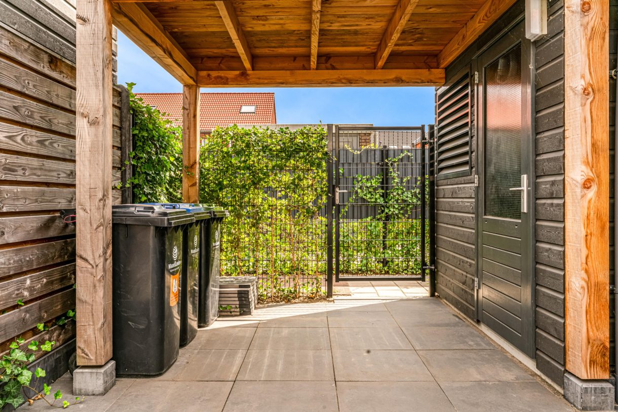 Te koop: Foto Woonhuis aan de Rozenhofstraat 6 in Hoef En Haag