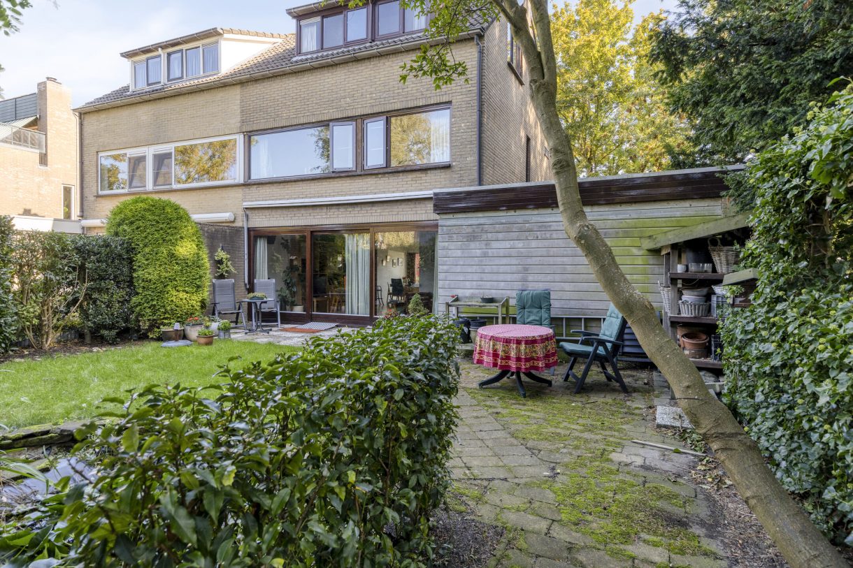 Te koop: Foto Woonhuis aan de Den Tollstraat 38 in Koudekerk aan den Rijn