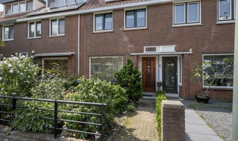 koop  Vlaardingen  Oranjelaan 30 – Hoofdfoto