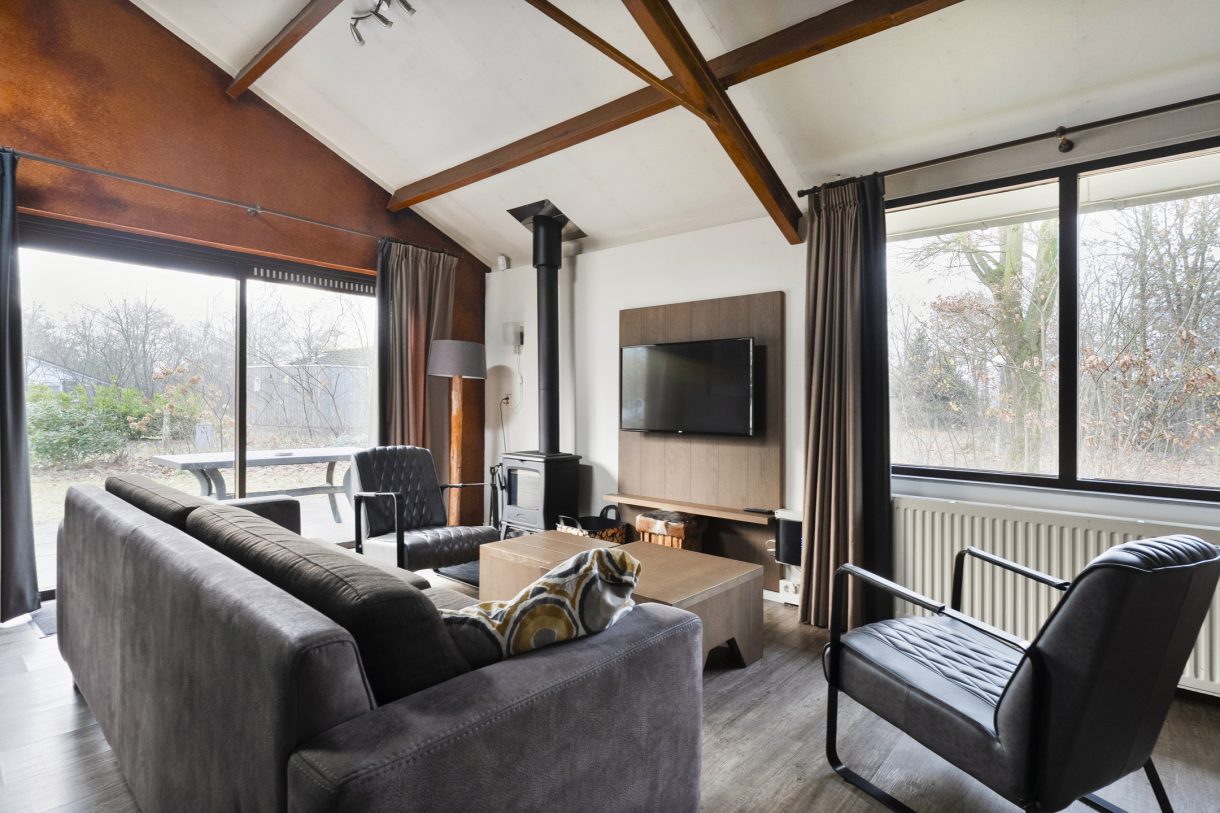 Te koop: Foto Woonhuis aan de Oshaarseweg 24-68 in Echten