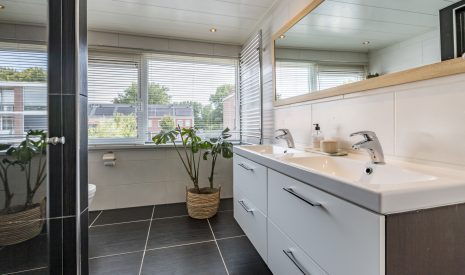 Te koop: Foto Woonhuis aan de Koninginneweg 175 in Bodegraven