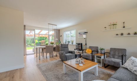 Hoofdfoto van Hoogezand Johan Willem Frisolaan 3