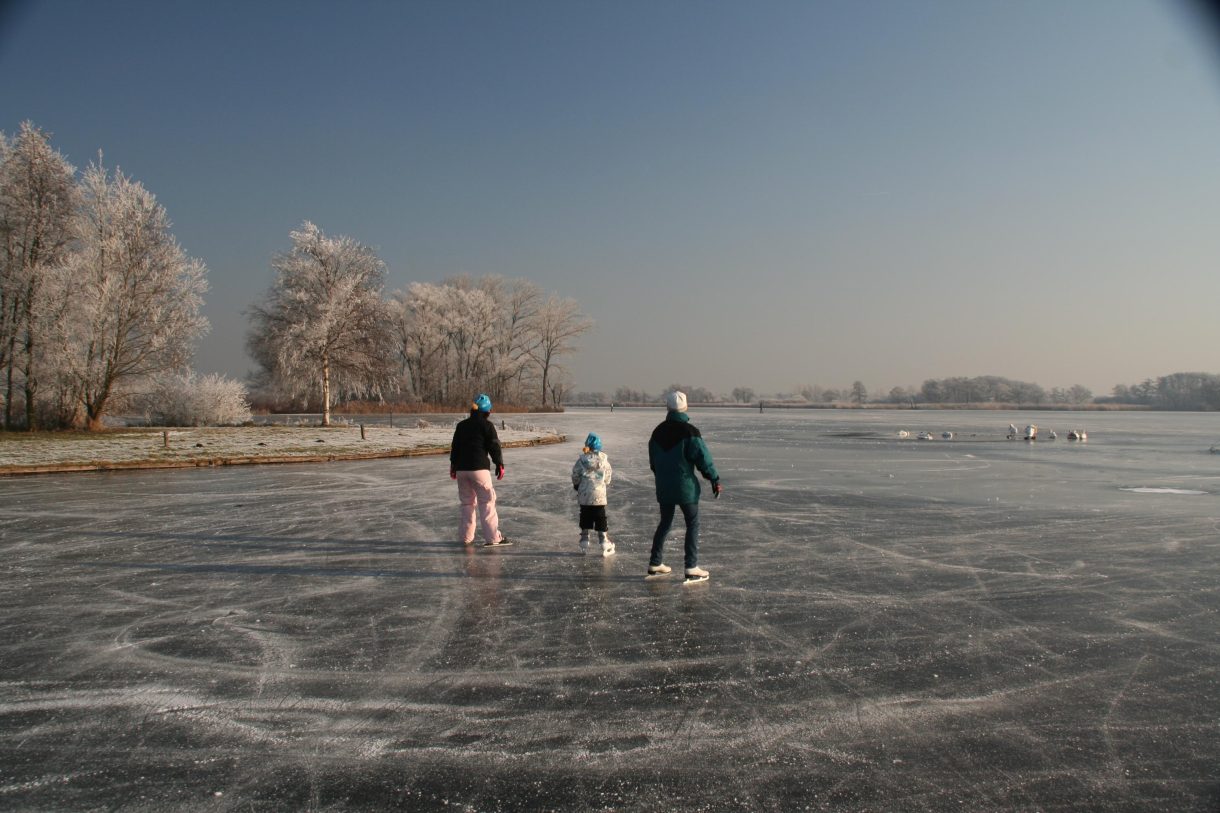 Te koop: Foto Woonhuis aan de Zuideinde 64 in Nieuwkoop