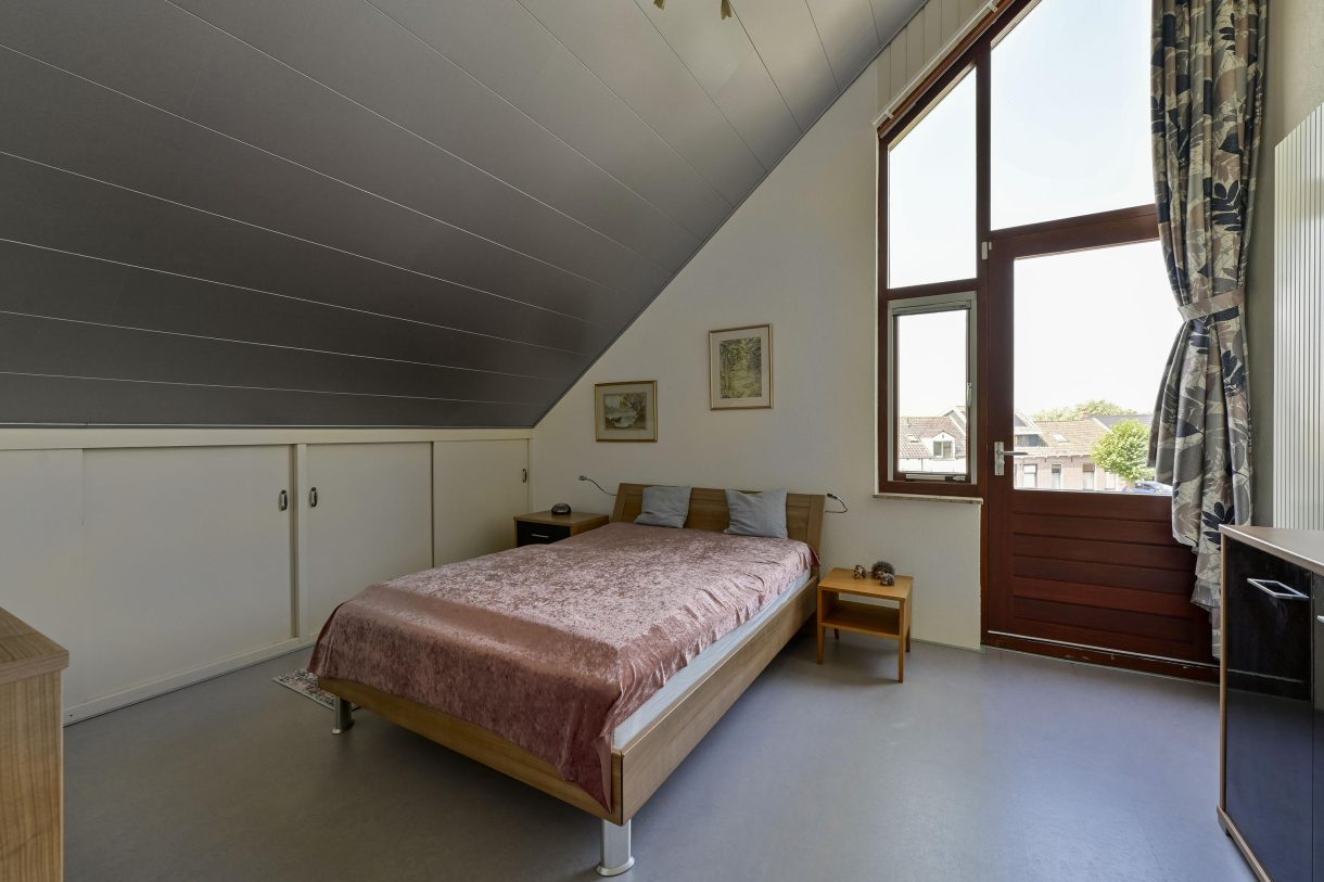 Te koop: Foto Woonhuis aan de Zuideinde 64 in Nieuwkoop