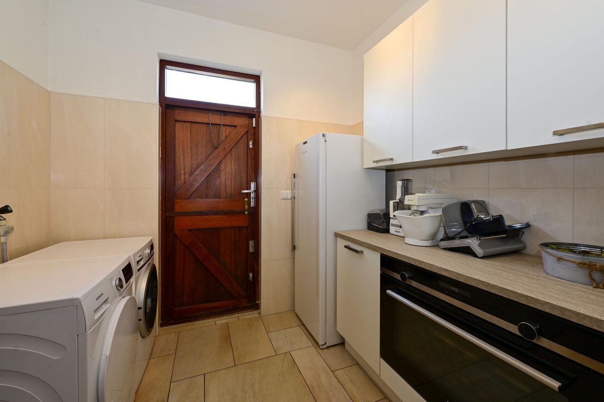 Te koop: Foto Woonhuis aan de Zuideinde 64 in Nieuwkoop