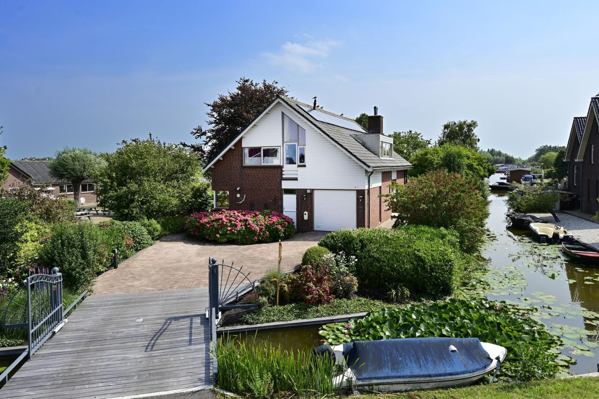 Te koop: Foto Woonhuis aan de Zuideinde 64 in Nieuwkoop