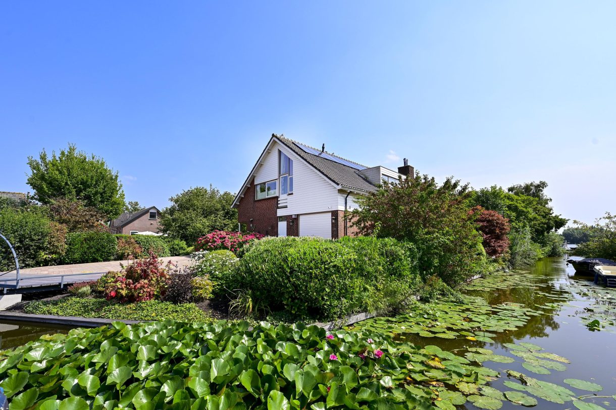 Te koop: Foto Woonhuis aan de Zuideinde 64 in Nieuwkoop