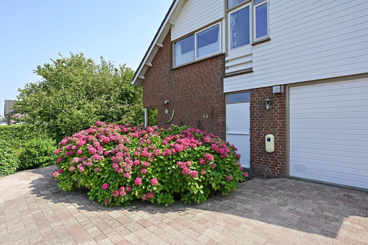 Te koop: Foto Woonhuis aan de Zuideinde 64 in Nieuwkoop