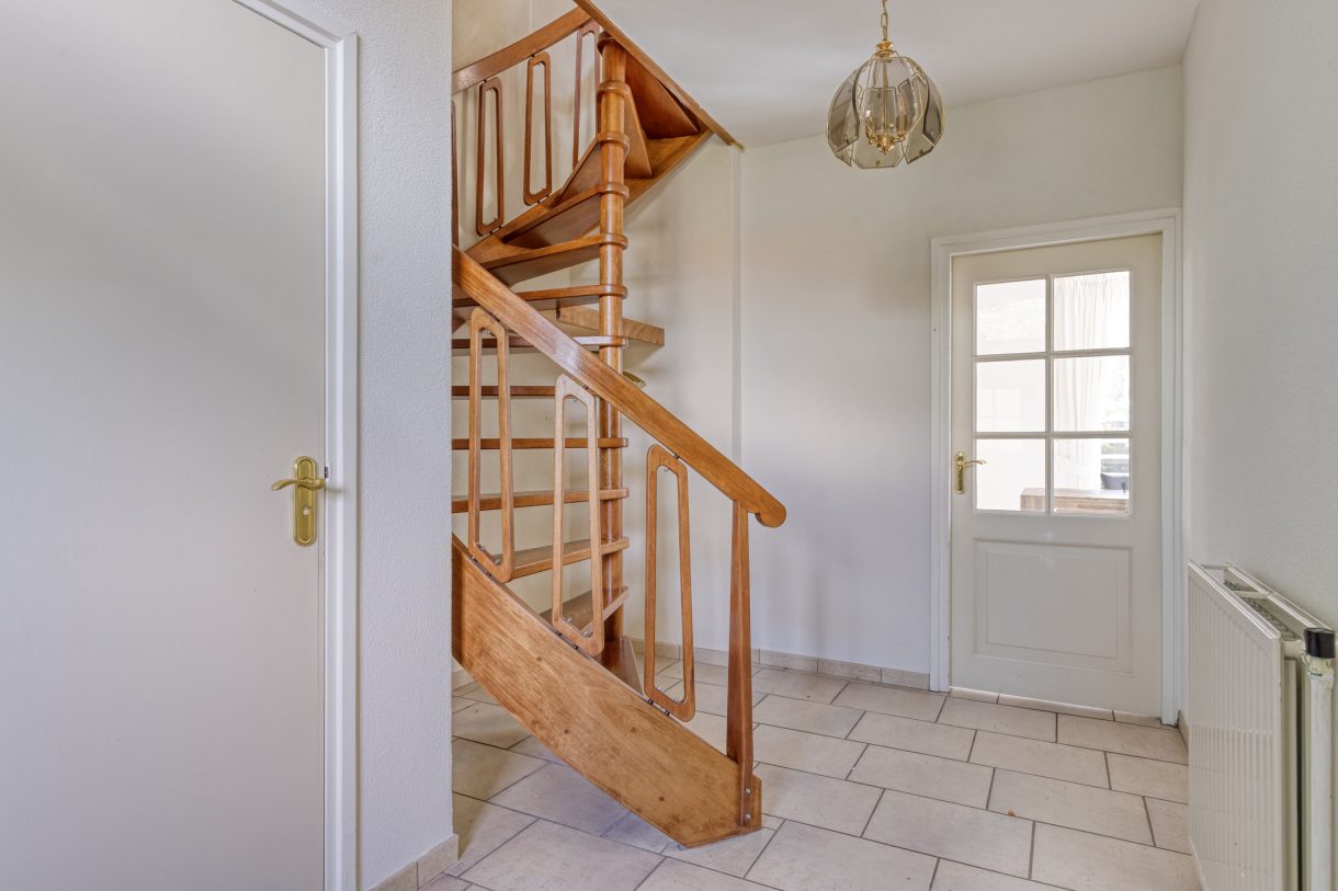 Te koop: Foto Woonhuis aan de Boddens Hosangweg 22 in Woubrugge