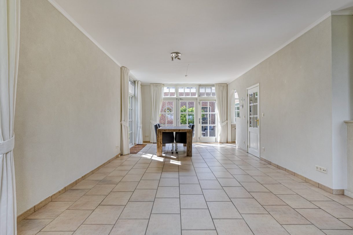 Te koop: Foto Woonhuis aan de Boddens Hosangweg 22 in Woubrugge