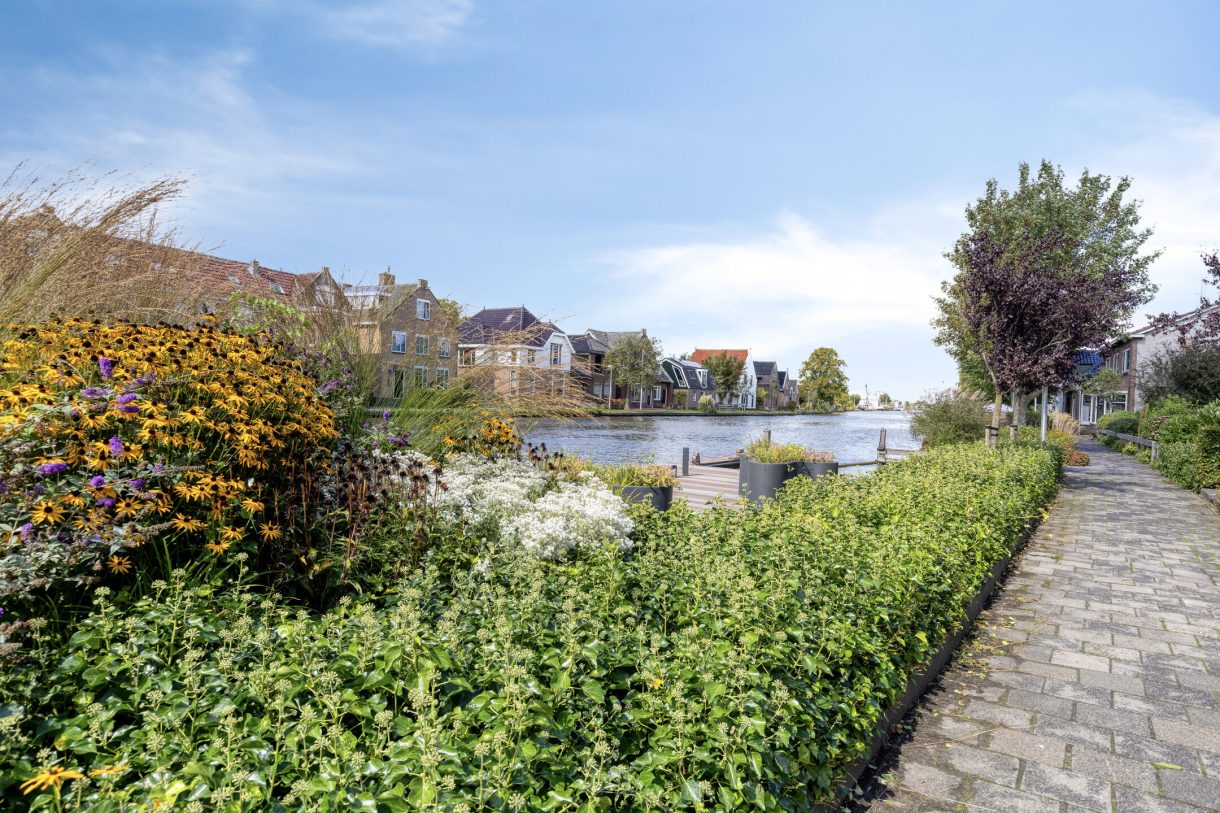 Te koop: Foto Woonhuis aan de Boddens Hosangweg 22 in Woubrugge