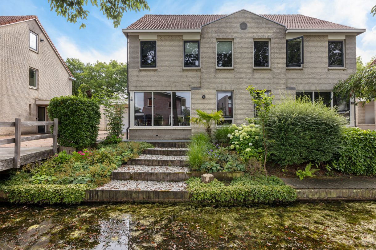 Te koop: Foto Woonhuis aan de Rietpol 20 in Drachten