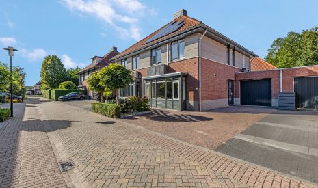 Te koop: Foto Woonhuis aan de Alladinstraat 8 in Druten