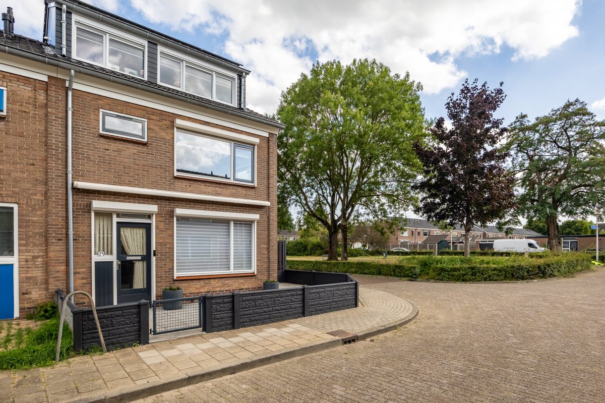 Te koop: Foto Woonhuis aan de Johan van Oldenbarneveldtstraat 23 in Zutphen