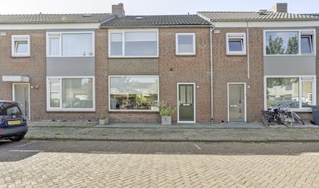 koop  Rijen  Kardinaal de Jongstraat 17 – Hoofdfoto