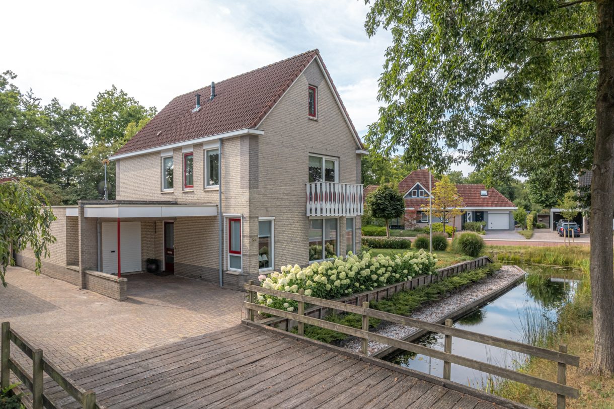 Te koop: Foto Woonhuis aan de Rietpol 24 in Drachten
