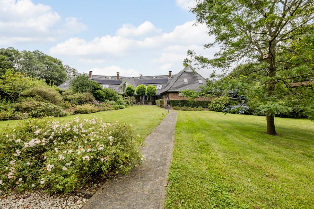 Te koop: Foto Woonhuis aan de Mr. J.B. Kanweg 5A in Witteveen