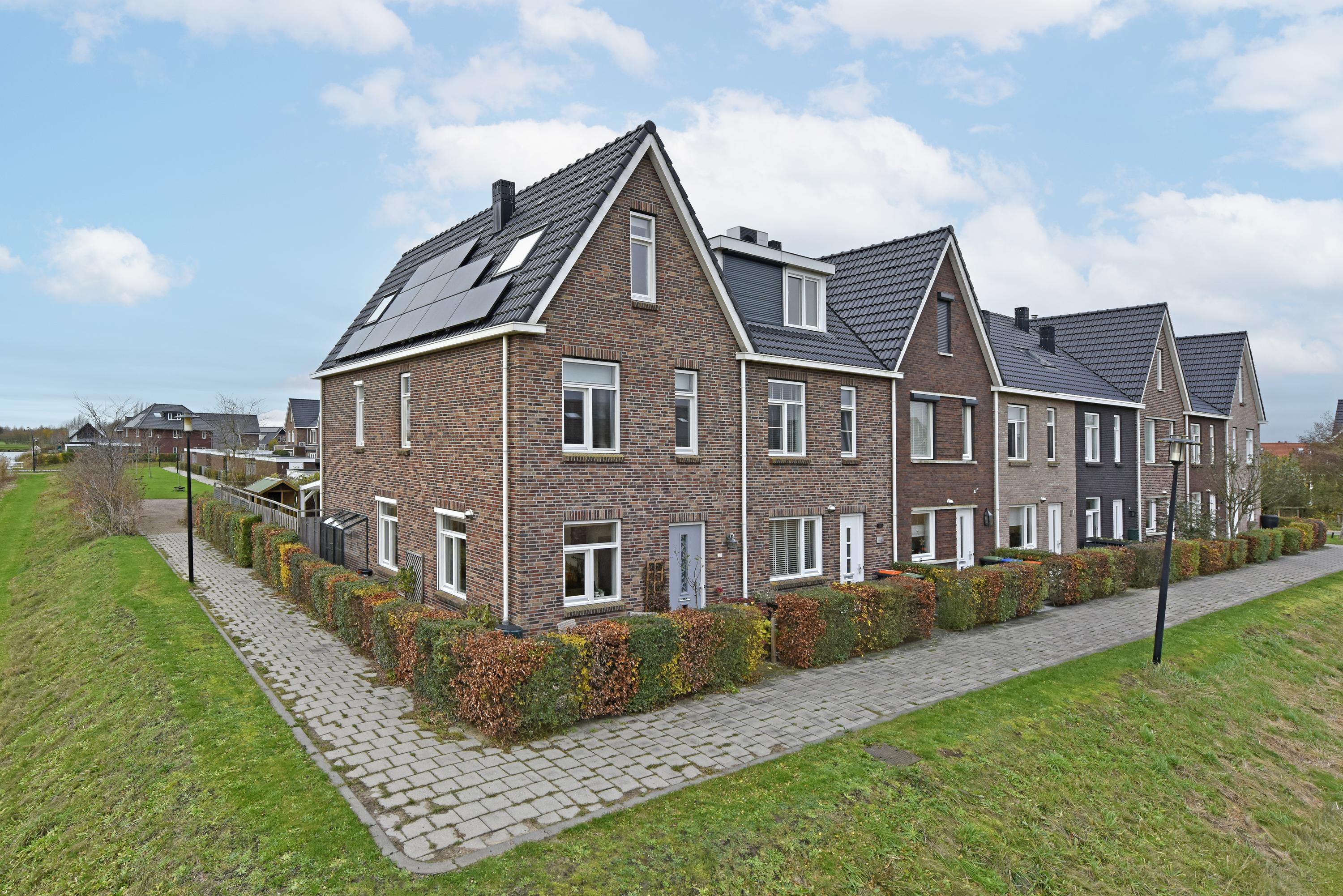 Hoofdfoto van Nieuwveen Liguster 18