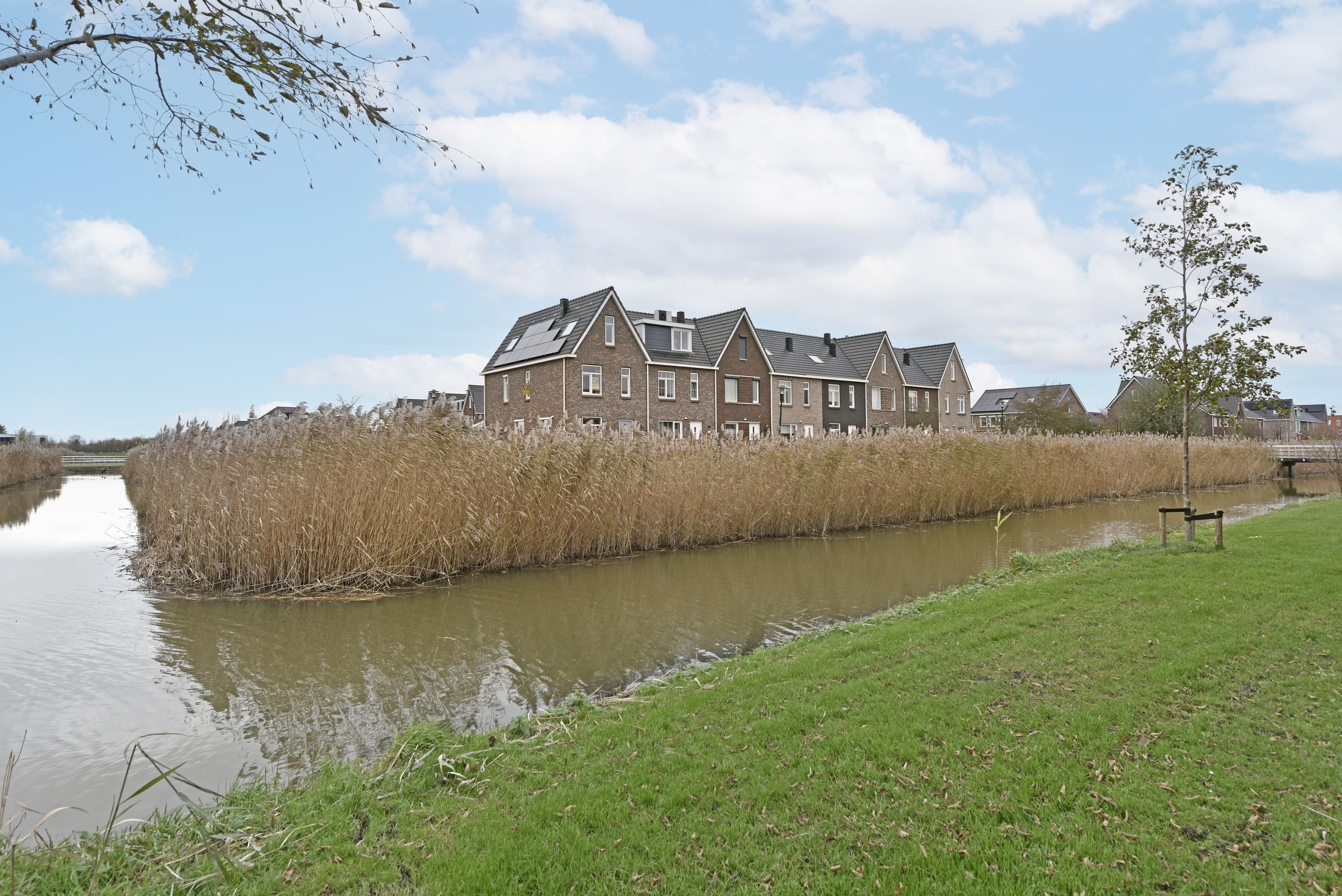 Te koop: Foto Woonhuis aan de Liguster 18 in Nieuwveen