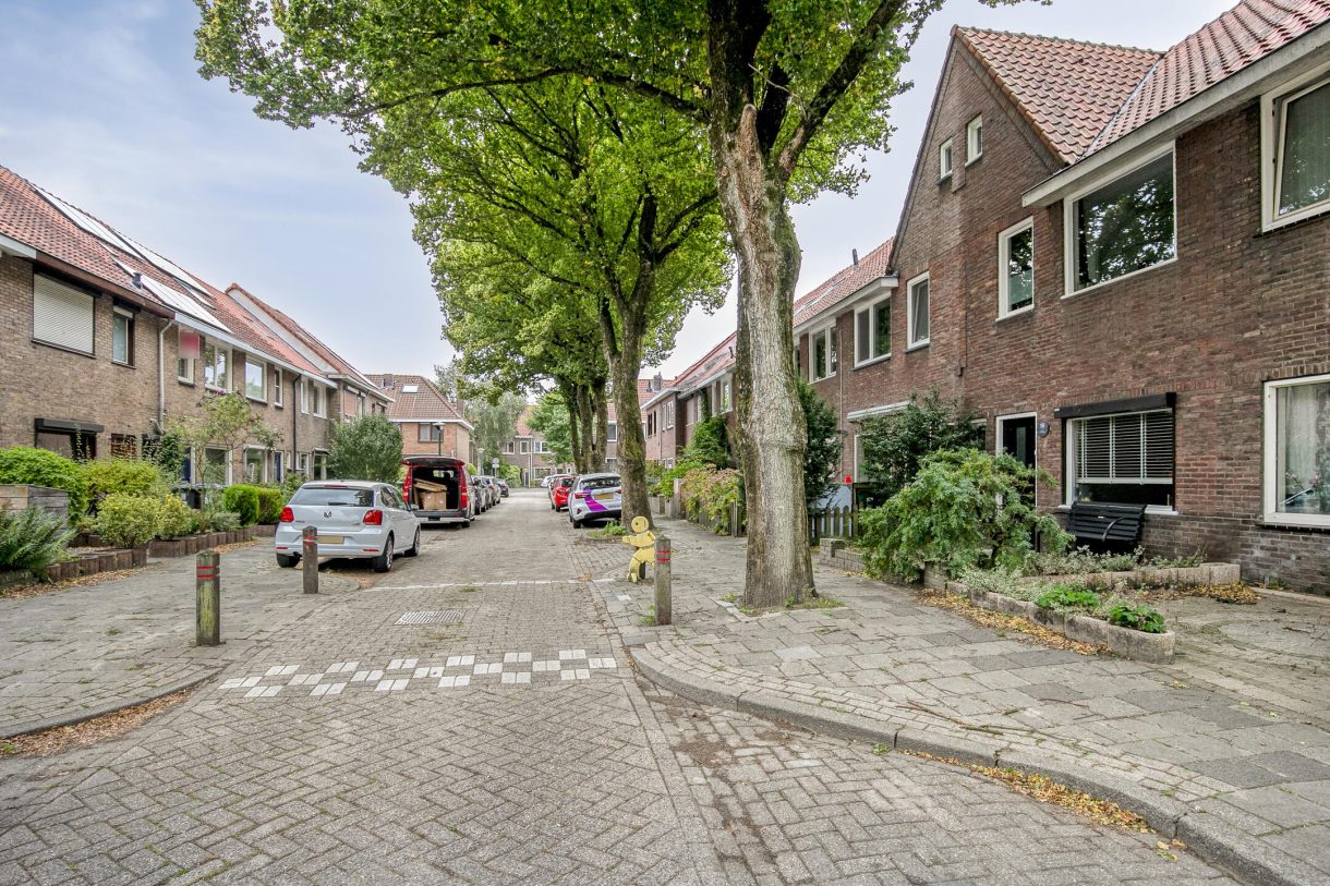Te koop: Foto Woonhuis aan de Zevenbergenstraat 16 in Eindhoven