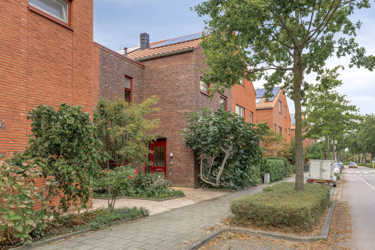 Te koop: Foto Woonhuis aan de Churchilllaan 16 in Alphen aan den Rijn