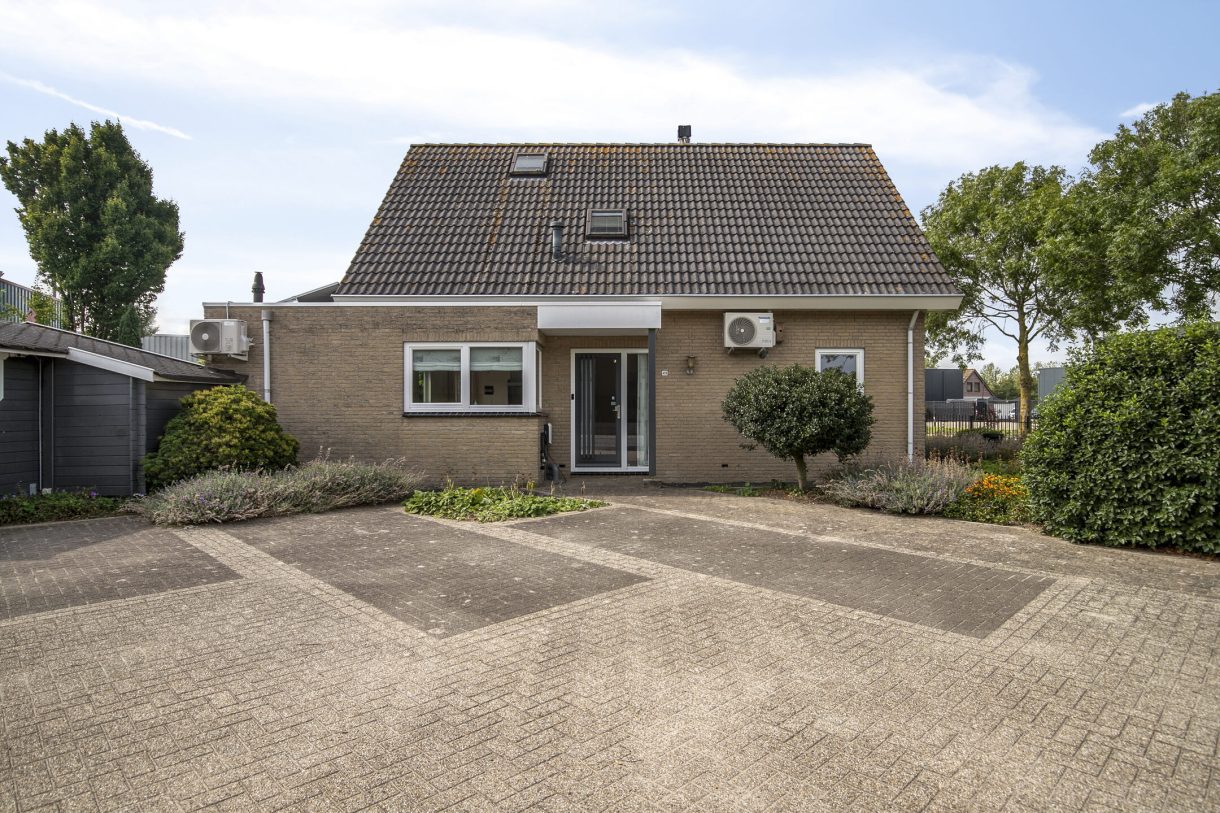 Te koop: Foto Woonhuis aan de Kolkweg 49-47 in Lelystad