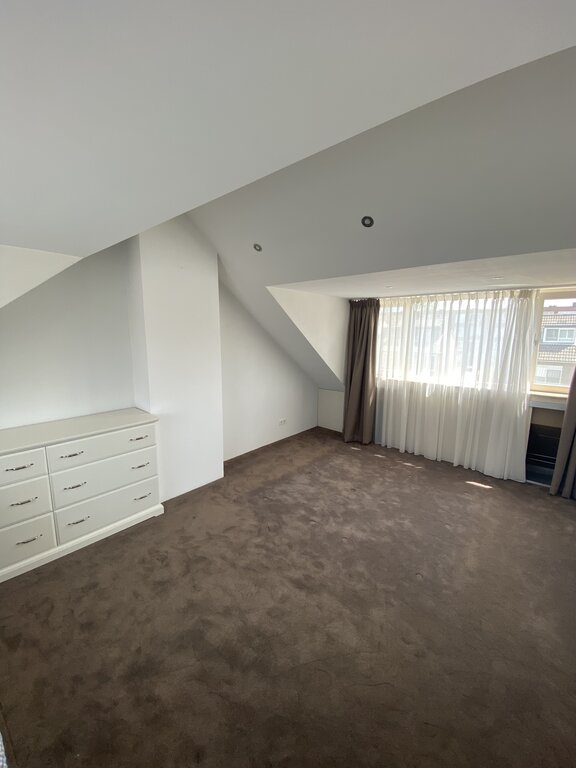 Te huur: Foto Woonhuis aan de van Halllaan 13 in Nieuwegein