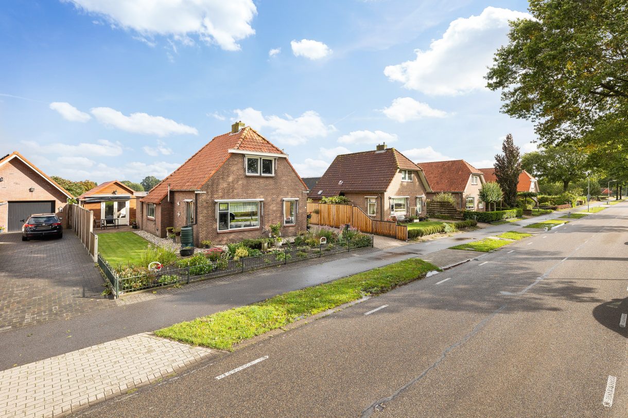 Te koop: Foto Woonhuis aan de Bovenheigraaf 86 in 't Loo Oldebroek