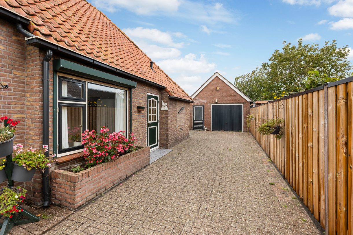 Te koop: Foto Woonhuis aan de Bovenheigraaf 86 in 't Loo Oldebroek