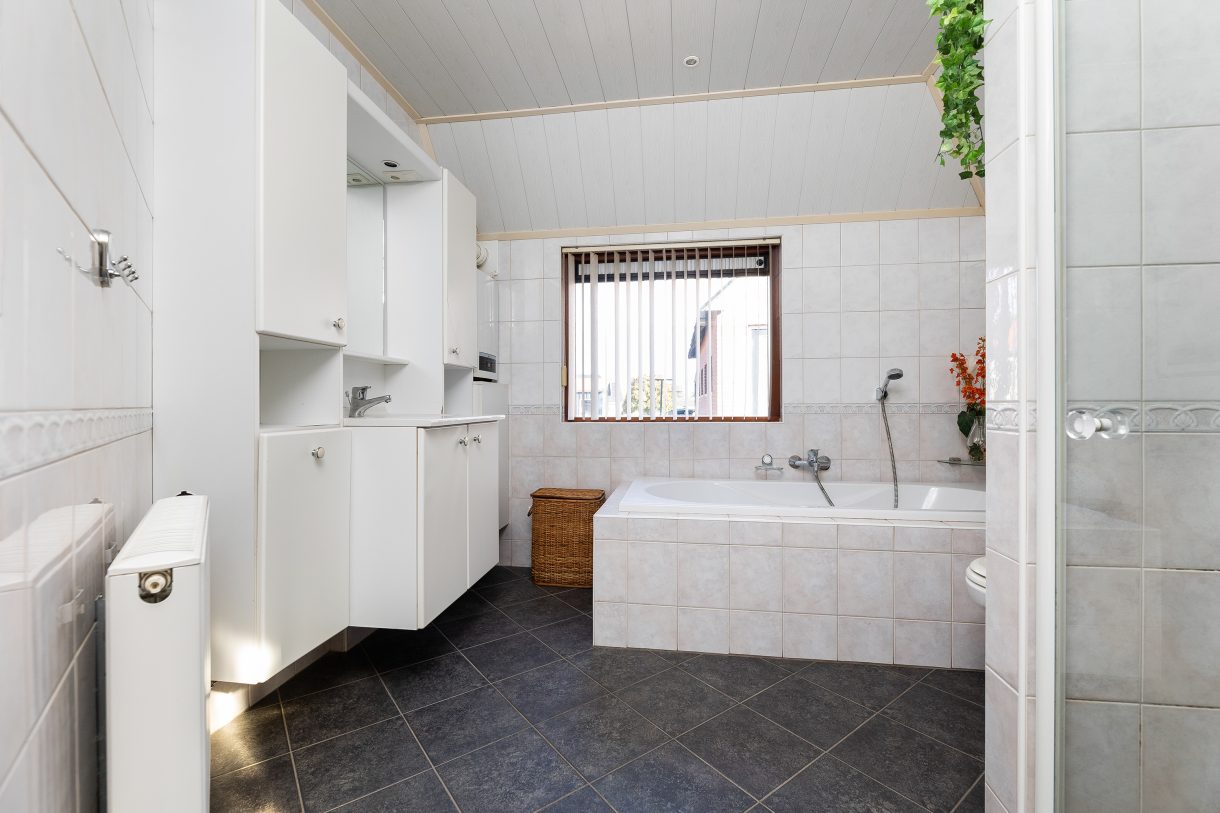 Te koop: Foto Woonhuis aan de Bovenheigraaf 86 in 't Loo Oldebroek
